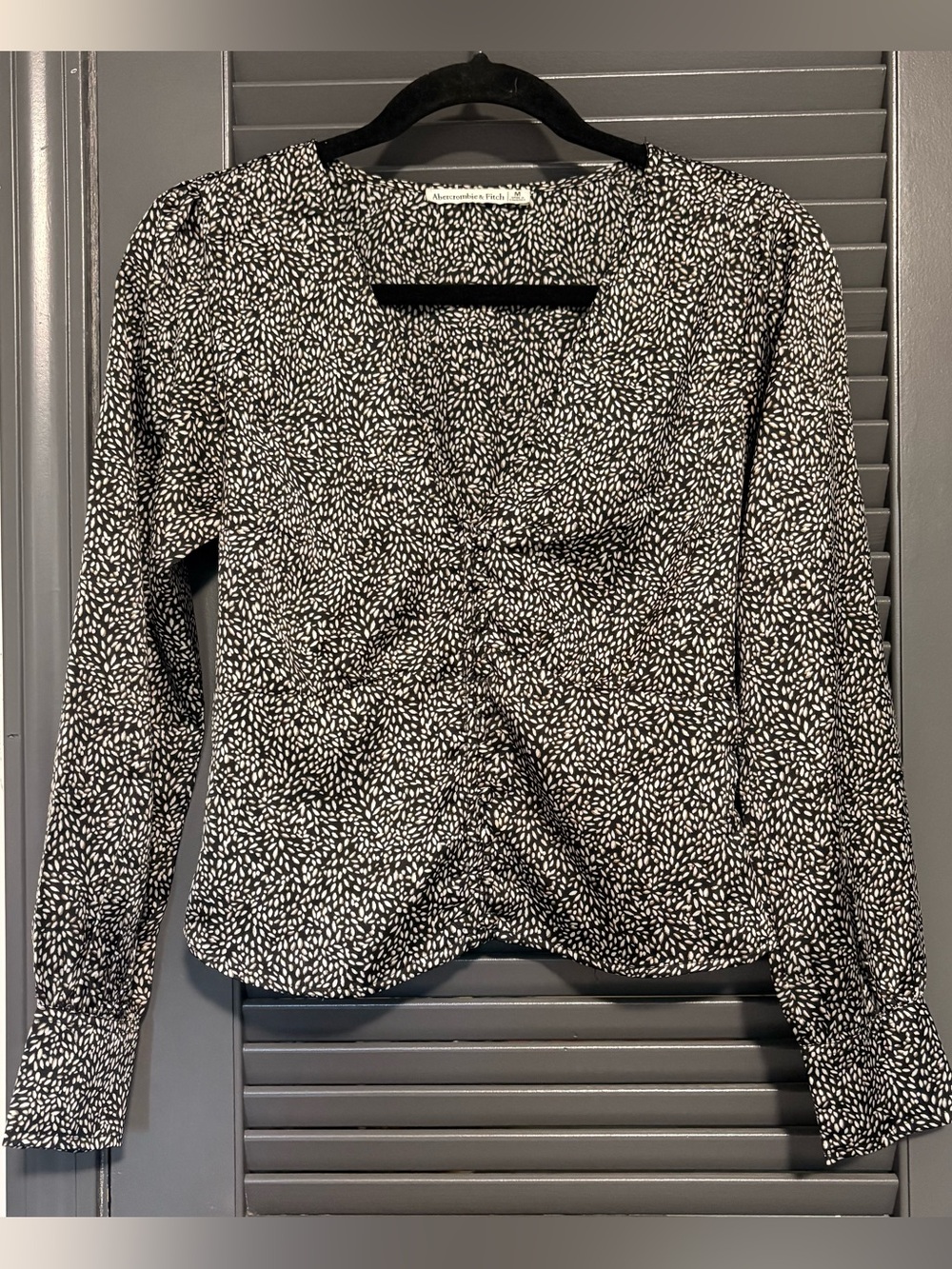 Abercrombie & Fitch Black and White Long Sleeve Blouse with Front Buttons